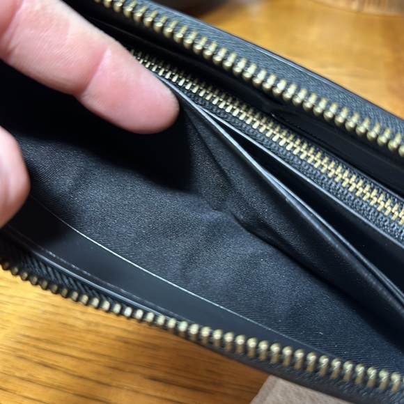 *HTF Color Combination* COACH Accordion Varsity Zip-Around Wallet - Picture 9 of 16